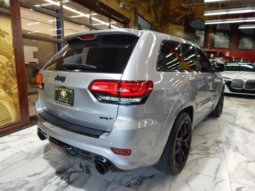 2021 Jeep Grand Cherokee SRT