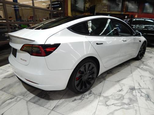 2023 Tesla Model 3 Performance