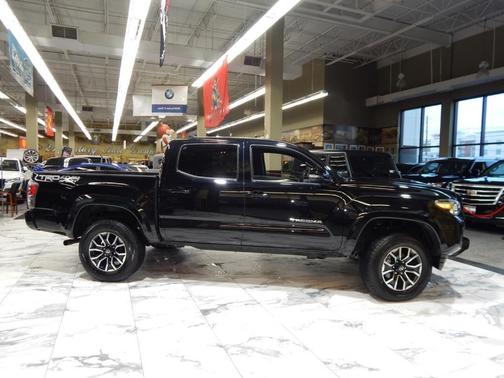 2020 Toyota Tacoma TRD Sport