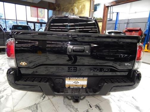 2020 Toyota Tacoma TRD Sport