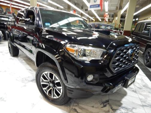 2020 Toyota Tacoma TRD Sport