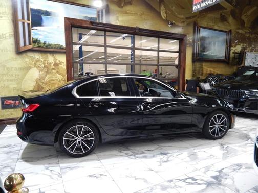 2021 BMW 330 i xDrive