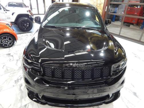 2021 Jeep Grand Cherokee SRT