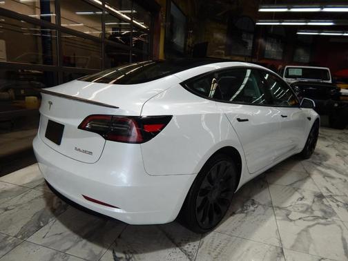 2023 Tesla Model 3 Performance
