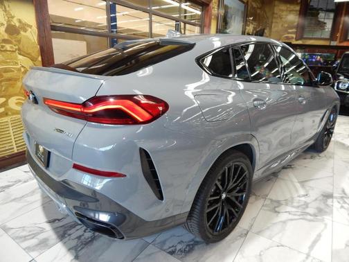 2022 BMW X6 xDrive40i