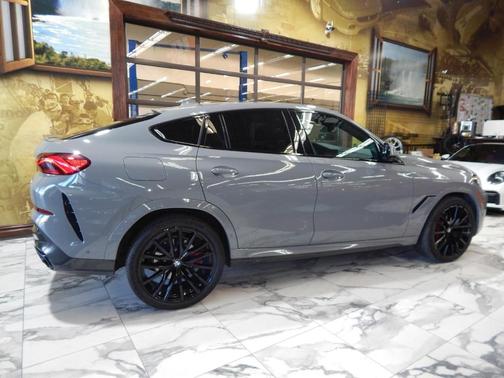 2022 BMW X6 xDrive40i