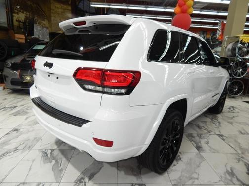 2021 Jeep Grand Cherokee Laredo