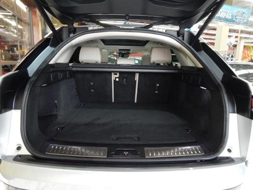 2022 Land Rover Range Rover Velar R-Dynamic S