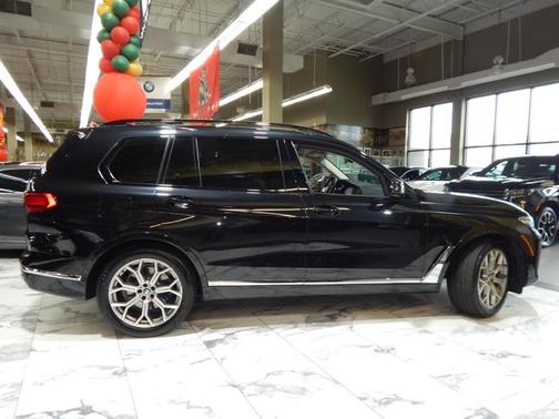 2023 BMW X7 xDrive40i