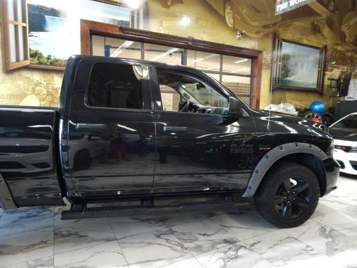 2016 RAM 1500 Tradesman/Express