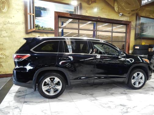 2016 Toyota Highlander Limited