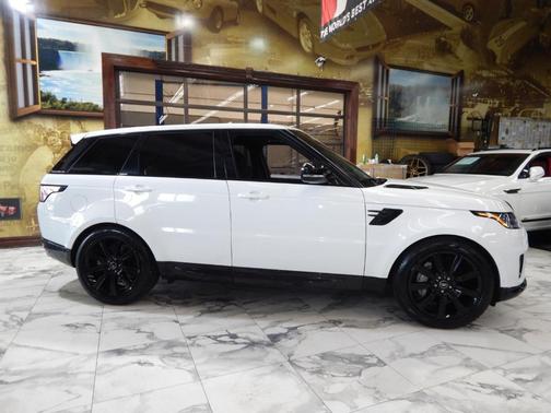 2021 Land Rover Range Rover Sport HSE Silver Edition
