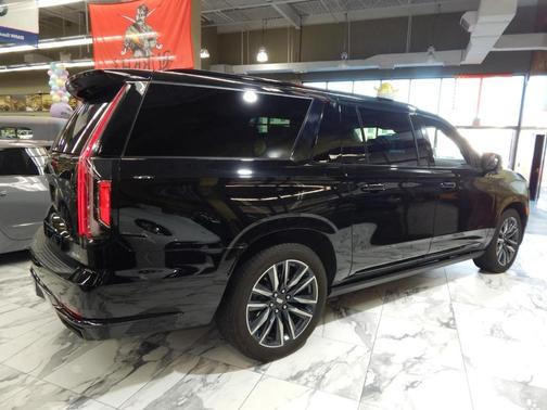 2023 Cadillac Escalade ESV Sport Platinum
