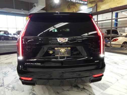 2023 Cadillac Escalade ESV Sport Platinum