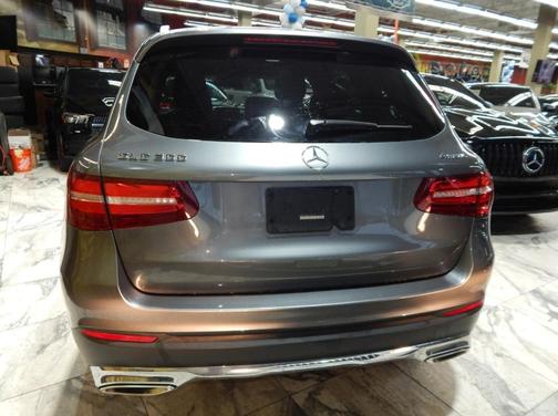 2018 Mercedes-Benz GLC 300 Base 4MATIC