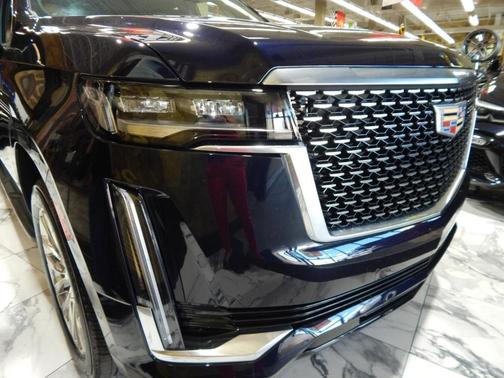 2023 Cadillac Escalade ESV Premium Luxury