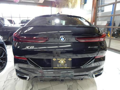 2022 BMW X6 xDrive40i