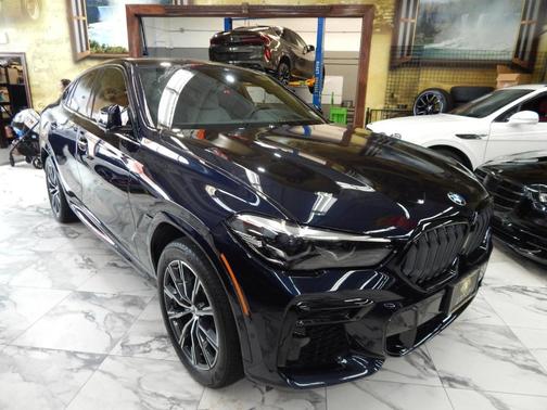 2023 BMW X6 xDrive40i