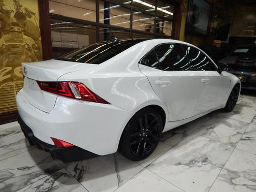 2016 Lexus IS 300 Base