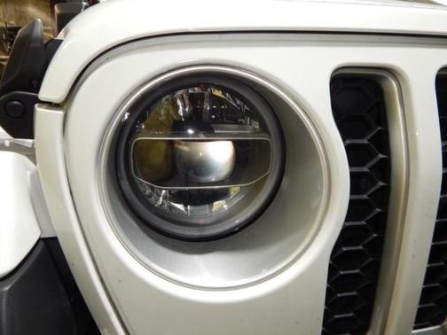 Photo 4 of 52 of 2020 Jeep Gladiator Overland