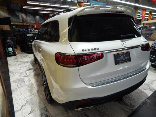 2024 Mercedes-Benz GLS 580 Base 4MATIC
