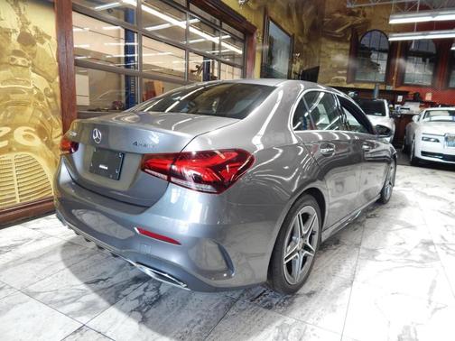 2022 Mercedes-Benz A-Class A 220 4MATIC
