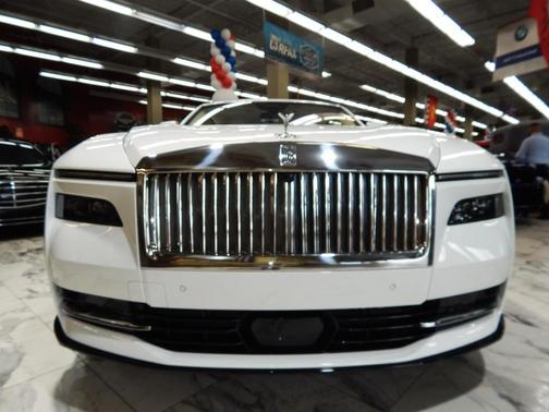 2024 Rolls-Royce Spectre Base