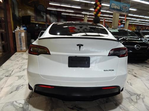 2020 Tesla Model Y Long Range