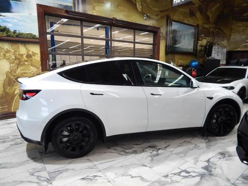 2020 Tesla Model Y Long Range