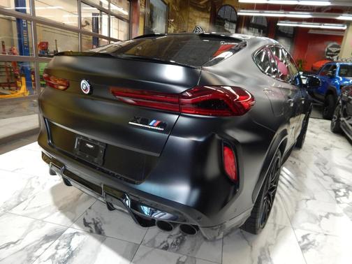 2023 BMW X6 M Base