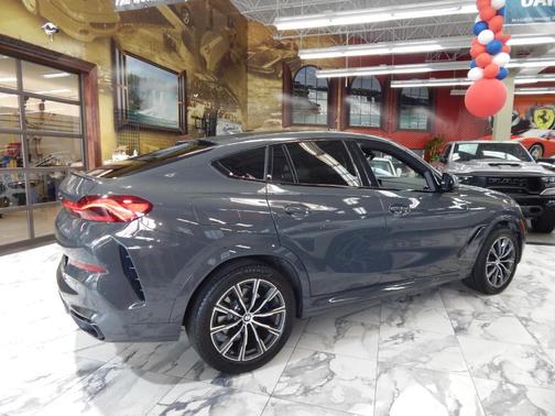 2022 BMW X6 xDrive40i