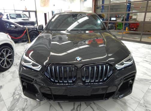 2022 BMW X6 xDrive40i