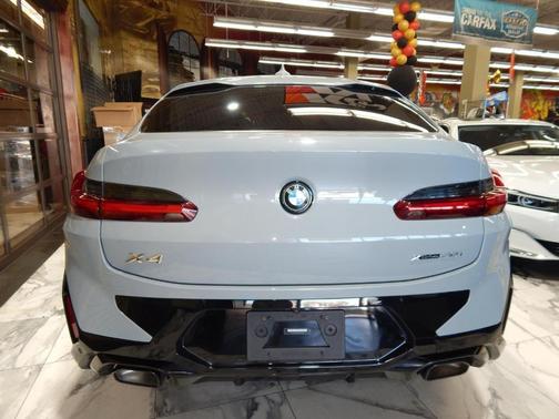 2023 BMW X4 xDrive30i