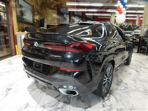 2025 BMW X6 xDrive40i