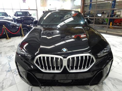 2025 BMW X6 xDrive40i