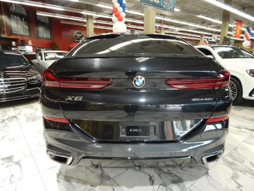 2025 BMW X6 xDrive40i