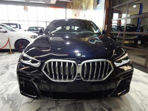 2023 BMW X6 xDrive40i