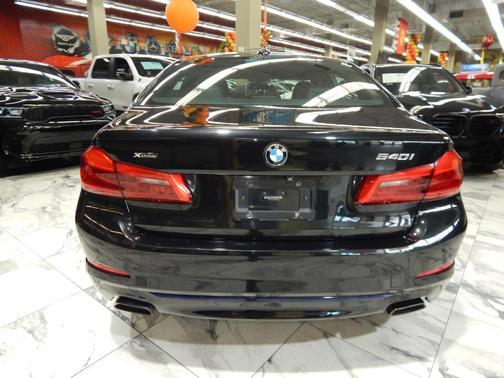 2019 BMW 540 i xDrive