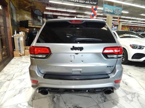 2021 Jeep Grand Cherokee SRT