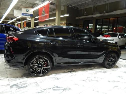 Photo 5 of 60 of 2022 BMW X6 M Base
