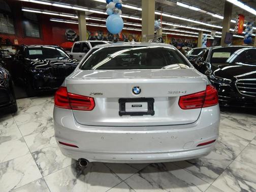 2018 BMW 320 i xDrive