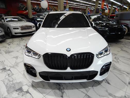 2020 BMW X5 M50i
