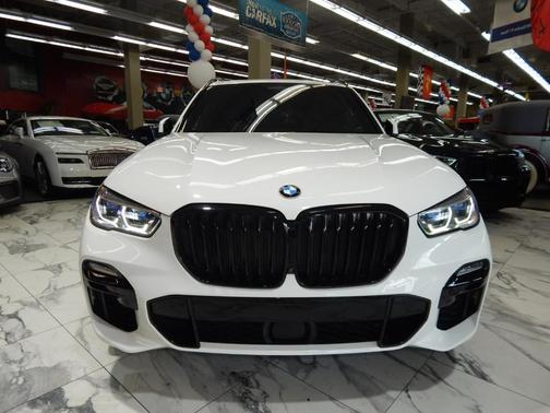 2020 BMW X5 M50i