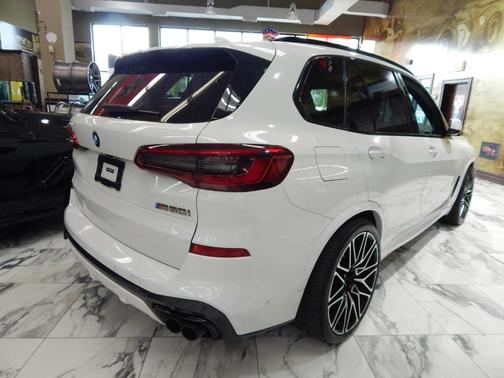 2020 BMW X5 M50i