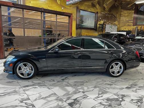 2012 Mercedes-Benz S-Class S 550 4MATIC