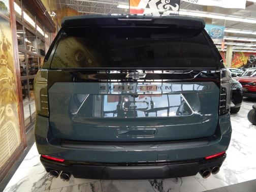 2026 Chevrolet Suburban Z71