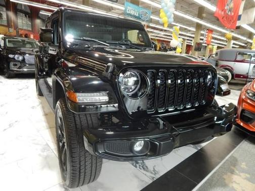 Photo 2 of 51 of 2022 Jeep Gladiator Overland