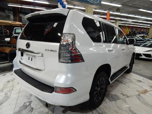 2023 Lexus GX 460 Base