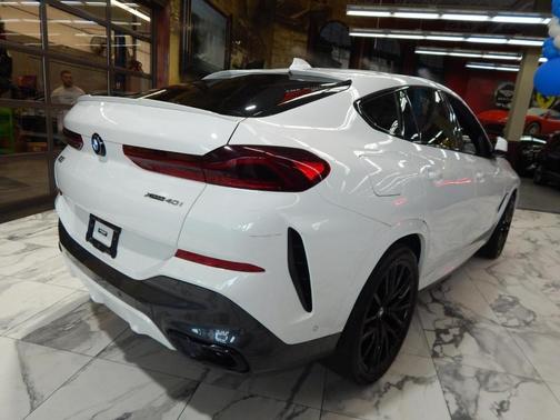 2022 BMW X6 xDrive40i