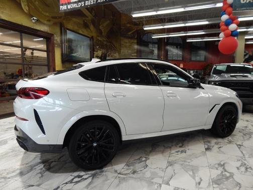 2022 BMW X6 xDrive40i